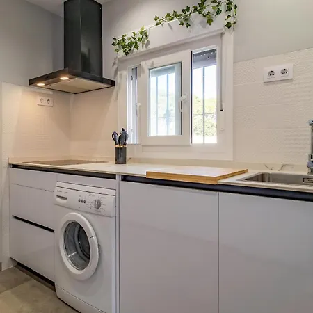 3 Bedroom Stunning In Chiclana De La Fronter Holiday home Chiclana de la Frontera